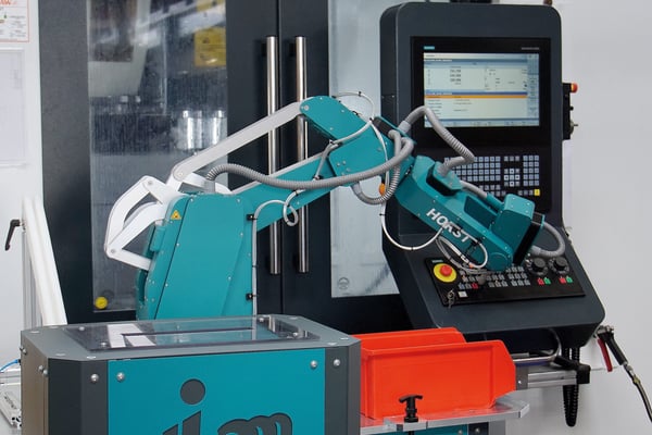 Digital Robot HORST in der automatisierten Werkstückhandhabung der Imm Cleaning Solutions GmbH.