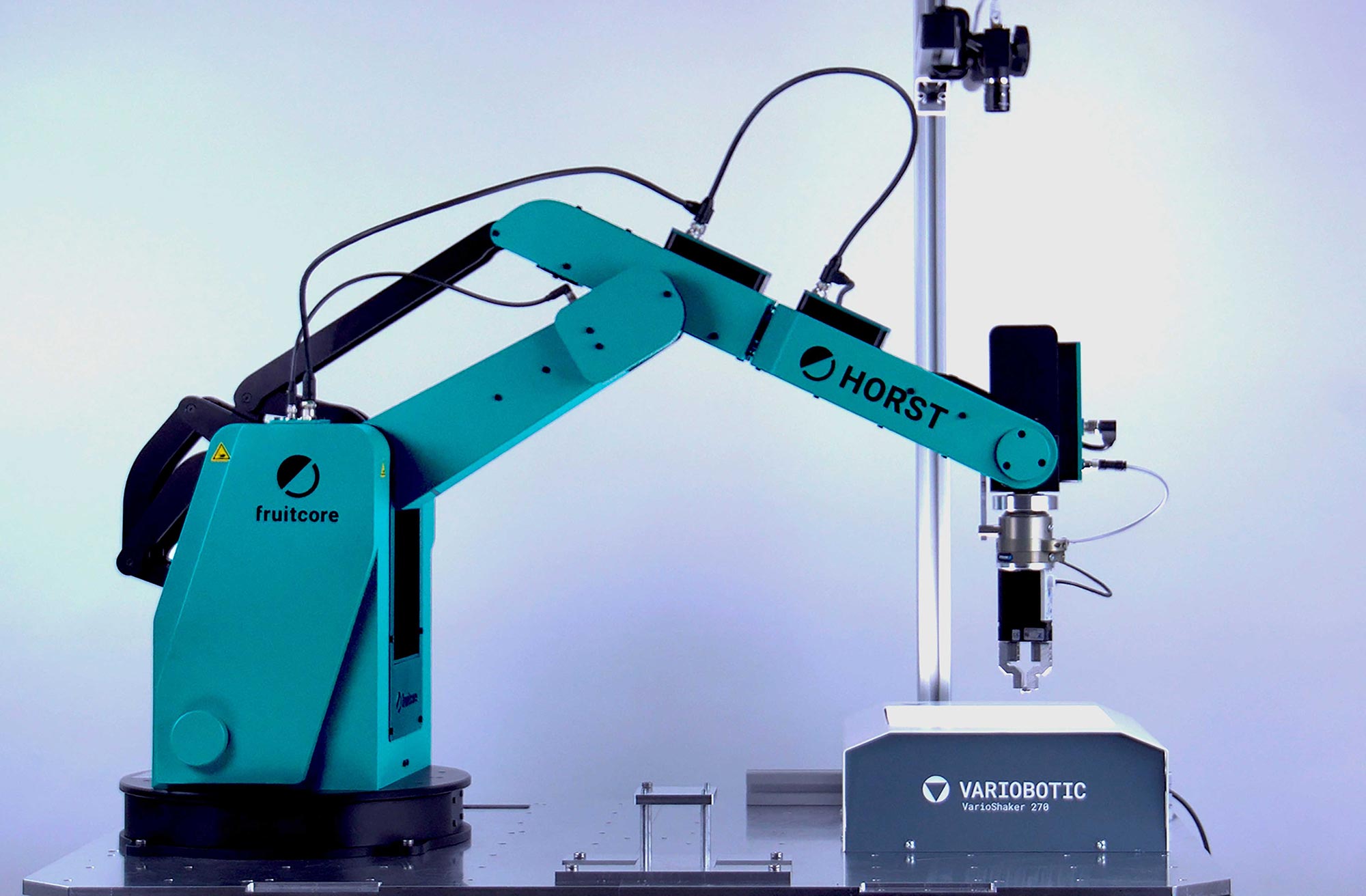 fruitcore-robotics-Roboter-für-Metallverarbeitung-Sortieren